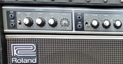 Roland-JC-120 classic amp to service